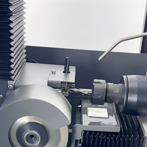 ZD-X20 CNC Tool Grinder for Resharpening 2-Flute Spotting Drills